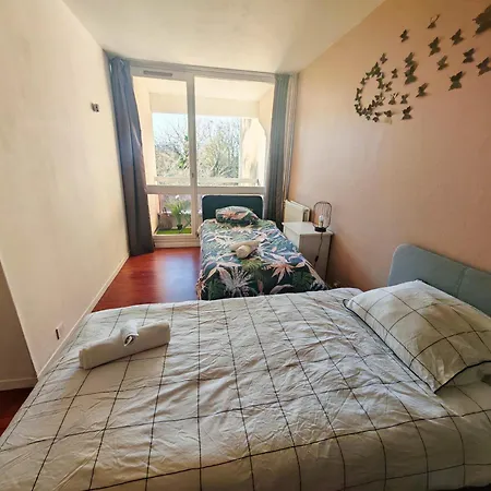 T3 Cosy Petit Balcon 5mins France Miniature Apartment